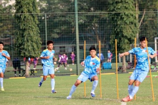 U19 Việt Nam triệu tập sao trẻ từ Tây Ban Nha và trung vệ cao 1m95