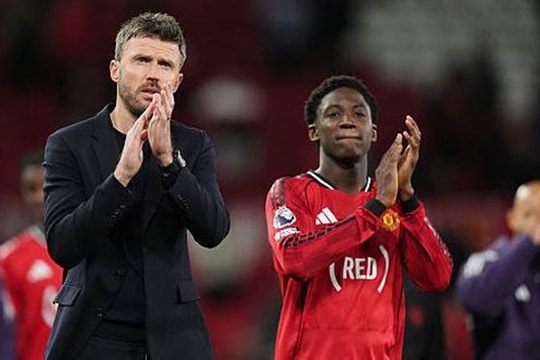Manchester United trói chân Kobbie Mainoo đến năm 2031: Sự hồi sinh ngoạn mục dưới thời Michael Carrick