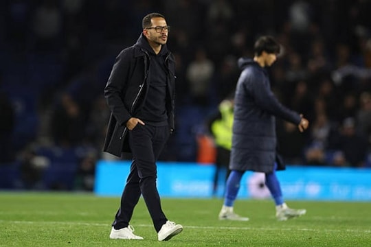 Vì sao Chelsea không phải trả toàn bộ 24 triệu bảng khi sa thải Liam Rosenior?