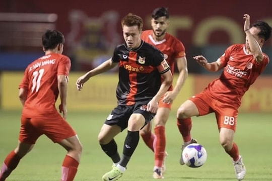 Trọng tài Hàn Quốc điều khiển trận đấu tranh ngôi nhì V.League giữa Viettel và Ninh Bình