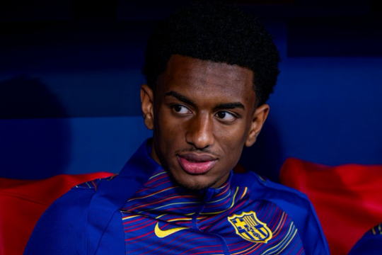 MU nhắm Alejandro Balde của Barca, Bernardo Silva tiến sát sân Camp Nou