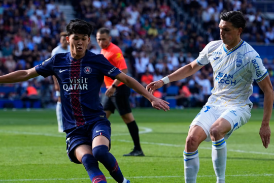 PSG 2-2 Lorient: Sai lầm hàng thủ khiến nhà vô địch chia điểm đầy tiếc nuối
