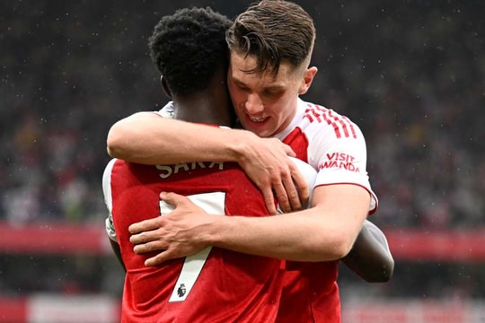 Arsenal đè bẹp Fulham 3-0: Gyokeres rực sáng, Saka khẳng định đẳng cấp