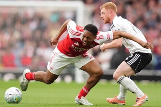 Myles Lewis-Skelly rực sáng: Mikel Arteta đối mặt bài toán nhân sự trước đại chiến Atletico Madrid