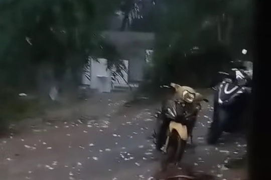 Mưa đá cực lớn tại nhiều tỉnh phía Bắc