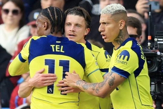 Tottenham hạ Aston Villa 2-1: Cú hích De Zerbi và bước ngoặt trụ hạng kịch tính