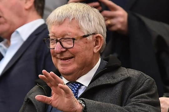 Michael Carrick thua nhan chan dong vi tin Sir Alex Ferguson nhap vien khan cap