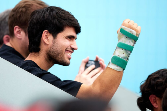 Carlos Alcaraz lỡ Roland Garros vì chấn thương: Khi sở thích golf và game phản tác dụng