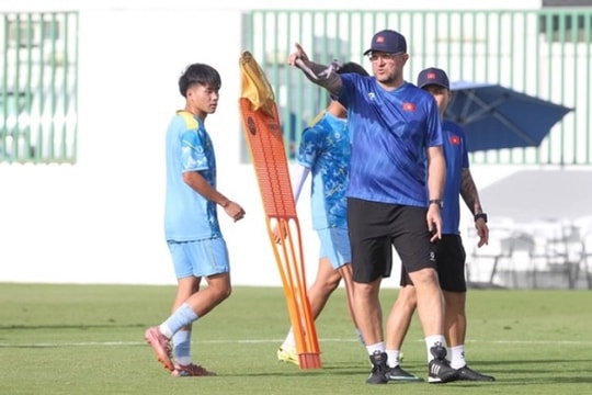 HLV Cristiano Roland và tham vọng World Cup: U17 Việt Nam sẵn sàng giải mã Yemen
