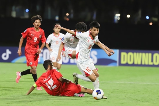 U17 Hàn Quốc lo ngại đối đầu U17 Việt Nam sau trận hòa thất vọng trước UAE