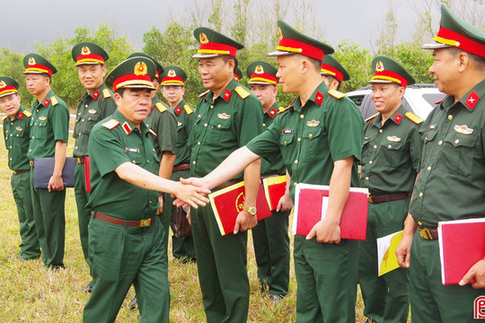 Bộ Tổng Tham mưu khảo sát khu vực thực binh diễn tập tại Hà Tĩnh