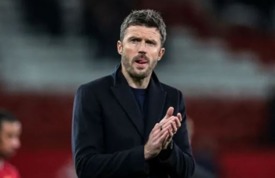 HLV Michael Carrick xoay tua đội hình MU: Cơ hội cuối cho Mason Mount và Joshua Zirkzee