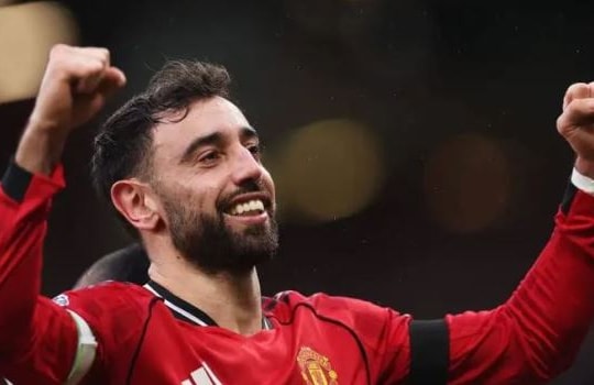 Bruno Fernandes thắng giải FWA 2025/26: Sự bền bỉ giữa mùa bóng Ngoại hạng Anh trầm lắng