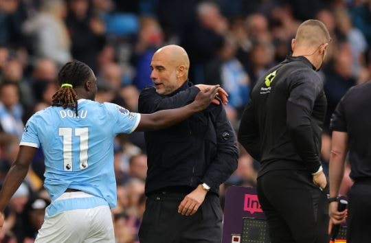 Man City thắng Brentford 3-0: Jeremy Doku rực sáng, Erling Haaland giải cơn khát bàn thắng