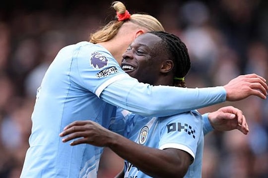 Man City thắng Brentford: Thông điệp tàn nhẫn gửi đến tham vọng của Arsenal