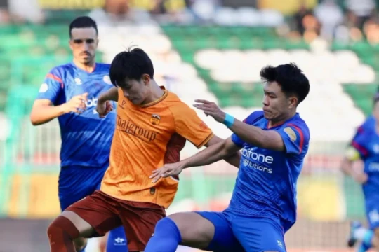 PVF-CAND đánh bại HAGL 2-1 ngay tại sân Pleiku để nhen nhóm hy vọng trụ hạng V-League