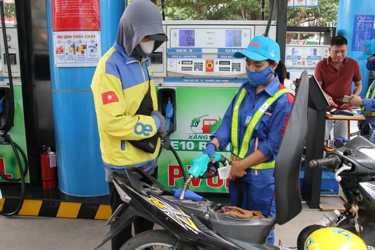 Giá xăng dầu hôm nay 12/5/2026: Bảng giá tại Petrolimex, PVOIL, Mipec, GIANGNAMPETROL