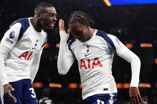 Tottenham 1-1 Leeds: Siêu phẩm của Mathys Tel bị đánh rơi đầy tiếc nuối
