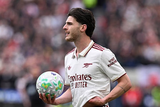 Arsenal thắng nghẹt thở West Ham: Niềm vui chưa trọn vì Declan Rice