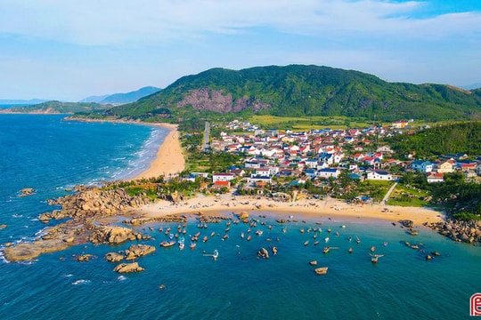 Khám phá biển Kỳ Xuân, điểm đến hoang sơ đầy mê hoặc ở Hà Tĩnh