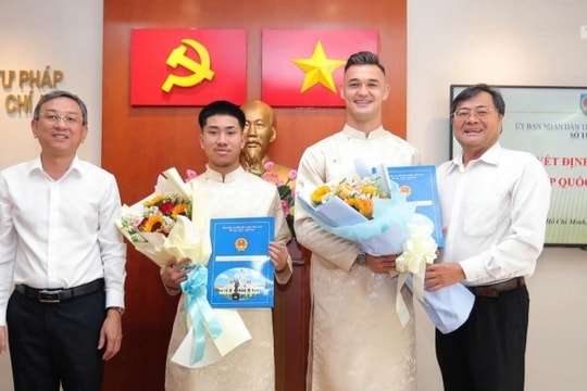 Khoa Ngo và Patrik Lê Giang chính thức có quốc tịch Việt Nam