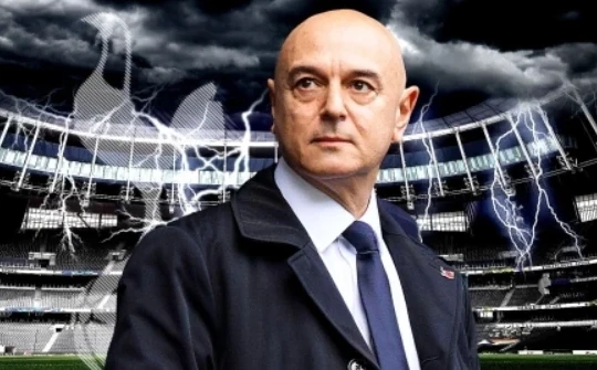 Daniel Levy thừa nhận không tin Tottenham phải vật lộn trụ hạng sau 24 năm