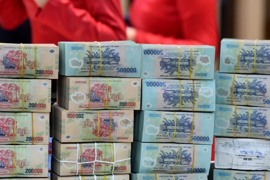 Lãi suất ngân hàng ngày 14/5/2026: Mốc 7% thu hẹp, Sacombank niêm yết 7,7%