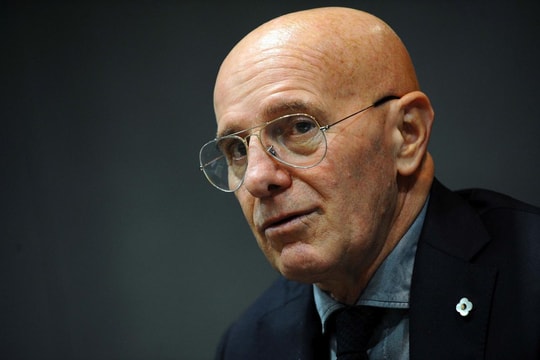 Arrigo Sacchi và cuộc cách mạng 4-4-2: Từ kẻ bán giày đến vị kiến trúc sư bóng đá hiện đại