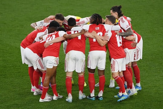 Nhân viên Arsenal phẫn nộ vì phải chi 859 bảng đi xem chung kết Champions League