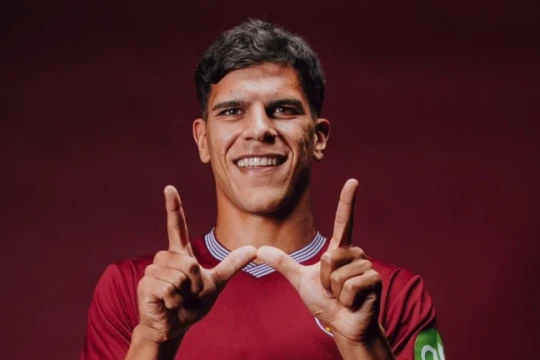 Arsenal đại chiến PSG vì thần đồng West Ham, Chelsea chốt mục tiêu Mike Maignan