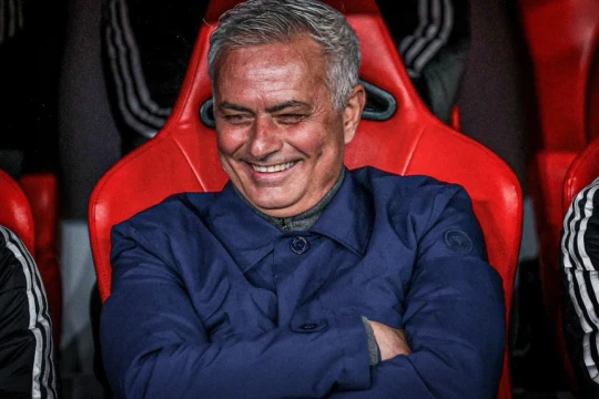 Jose Mourinho tái hợp Real Madrid: Canh bạc cuối cùng của Florentino Perez giữa khủng hoảng