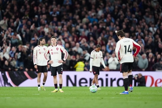 Aston Villa đè bẹp Liverpool 4-2 để chính thức giành vé dự Champions League