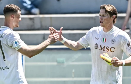 McTominay và Hojlund rực sáng giúp Napoli đè bẹp Pisa, xây chắc vị trí nhì bảng Serie A