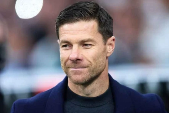 Chính thức: Xabi Alonso dẫn dắt Chelsea với bản hợp đồng 4 năm từ mùa hè 2026
