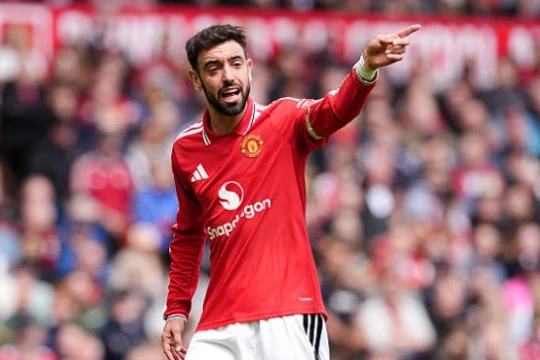 MU thắng kịch tính Nottingham Forest 3-2: Bruno lập kỷ lục, Casemiro chia tay Old Trafford