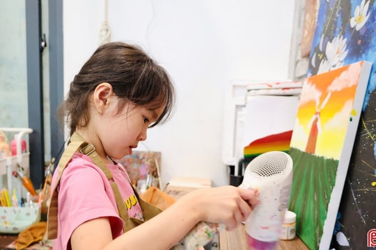 Thiếu nhi Hà Tĩnh vẽ tranh, kể chuyện về Bác Hồ