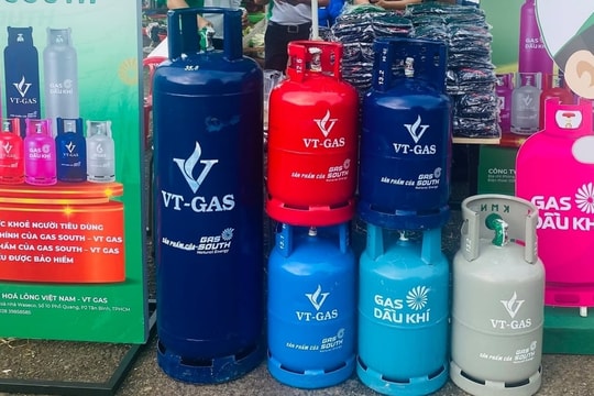 Giá gas hôm nay 18/5/2026: Tàu LNG Qatar đầu tiên qua eo biển Hormuz