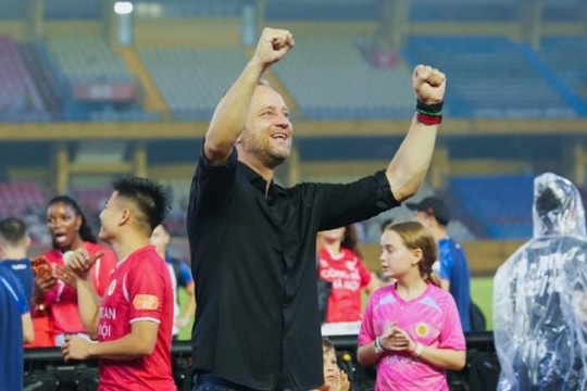 Báo Thái Lan ca ngợi chức vô địch V-League của CAHN và dấu ấn HLV Mano Polking