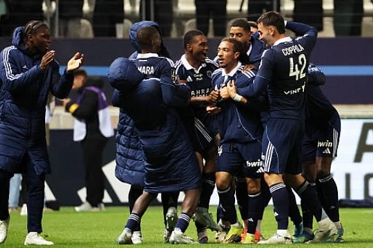 Paris FC hạ gục PSG 2-1: Cú đúp phút bù giờ và chiến thắng lịch sử sau 46 năm