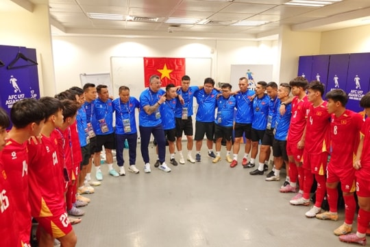 HLV Cristiano Roland chưa chắc dẫn dắt U17 Việt Nam tại World Cup dù lập kỳ tích lịch sử