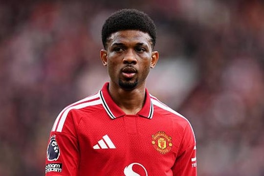 Amad Diallo gây thất vọng: Điểm tối trong chiến thắng của Manchester United trước Nottingham Forest