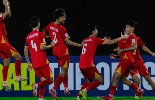 U17 Việt Nam giành vé dự World Cup: Bước tiến lịch sử và triết lý của Cristiano Roland