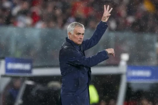 Jose Mourinho và kỷ luật thép tại Real Madrid: Mbappe hay Vinicius đều không phải ngoại lệ