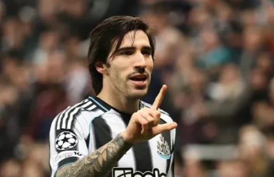 Sandro Tonali: Lời giải cho bài toán hậu Casemiro và tham vọng Champions League của MU