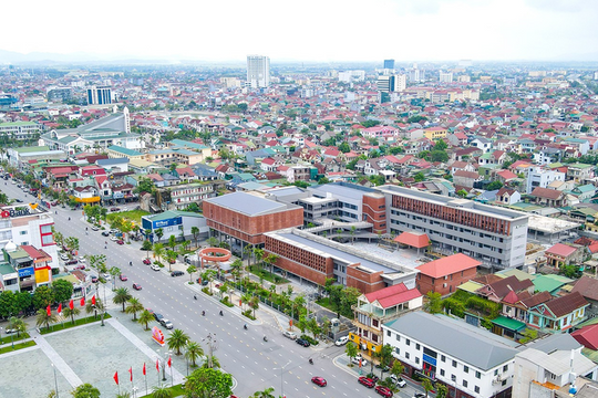 Chủ tịch UBND tỉnh Hà Tĩnh ra công điện đẩy nhanh tiến độ khai thác, xử lý cơ sở nhà, đất dôi dư