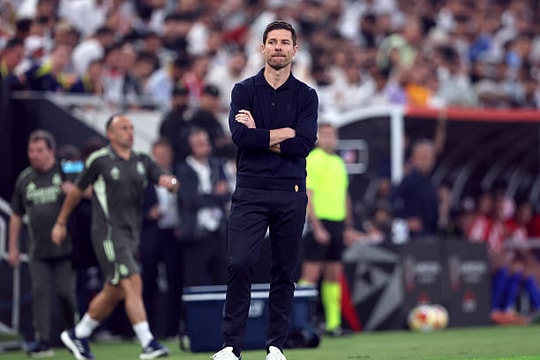 Xabi Alonso đến Chelsea: Mang theo 4 cánh tay phải từ Leverkusen để phục hưng Stamford Bridge