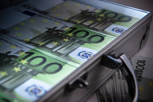 Tỷ giá Euro ngày 21/5/2026: Ngân hàng tăng mạnh hơn 200 đồng, chợ đen giảm giá
