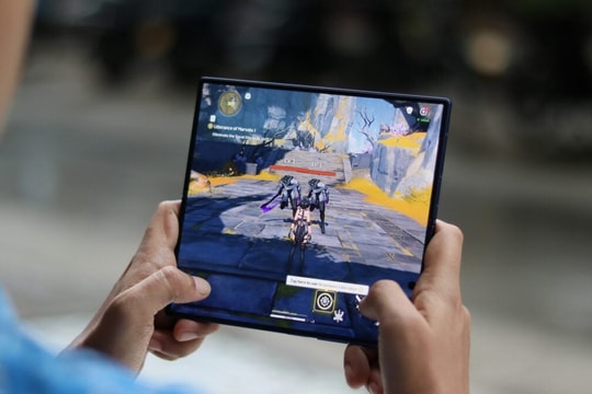 Galaxy Z Fold8 rò rỉ thông tin màn hình: Samsung có thể chọn giải pháp an toàn