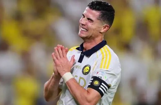 Cristiano Ronaldo bật khóc trong ngày cùng Al Nassr vô địch Saudi Pro League ở tuổi 41
