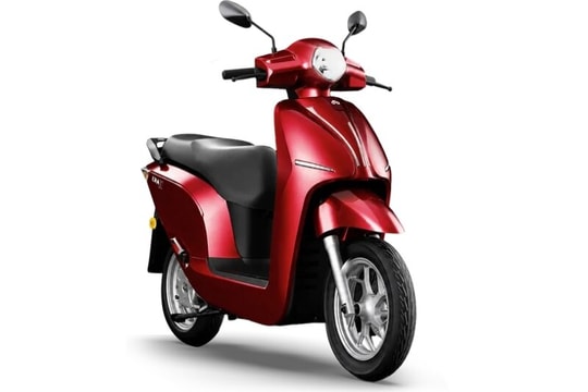 Dat Bike Era E1 và E2: Xe máy điện pin 200 km cùng cốp rộng 50 lít ra mắt